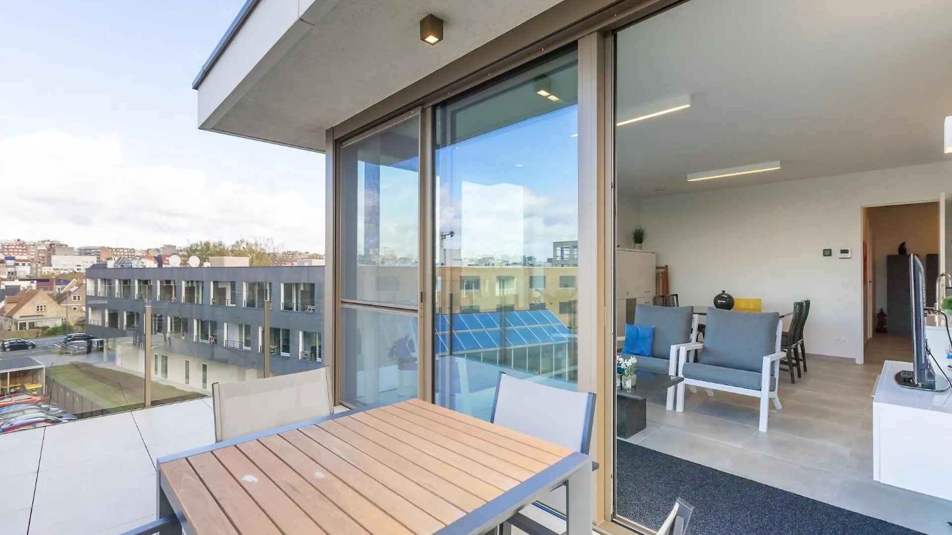 Apartment Newly Built Flat Near The City Centre Middelkerke