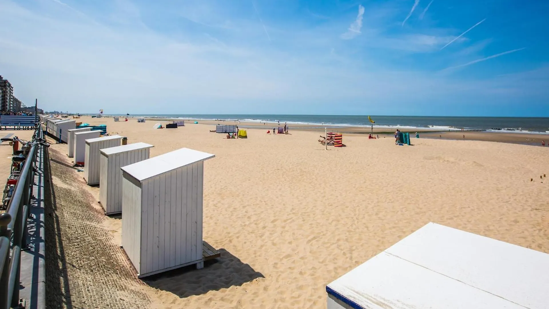 Newly Built Flat Near The City Centre Middelkerke Apartment