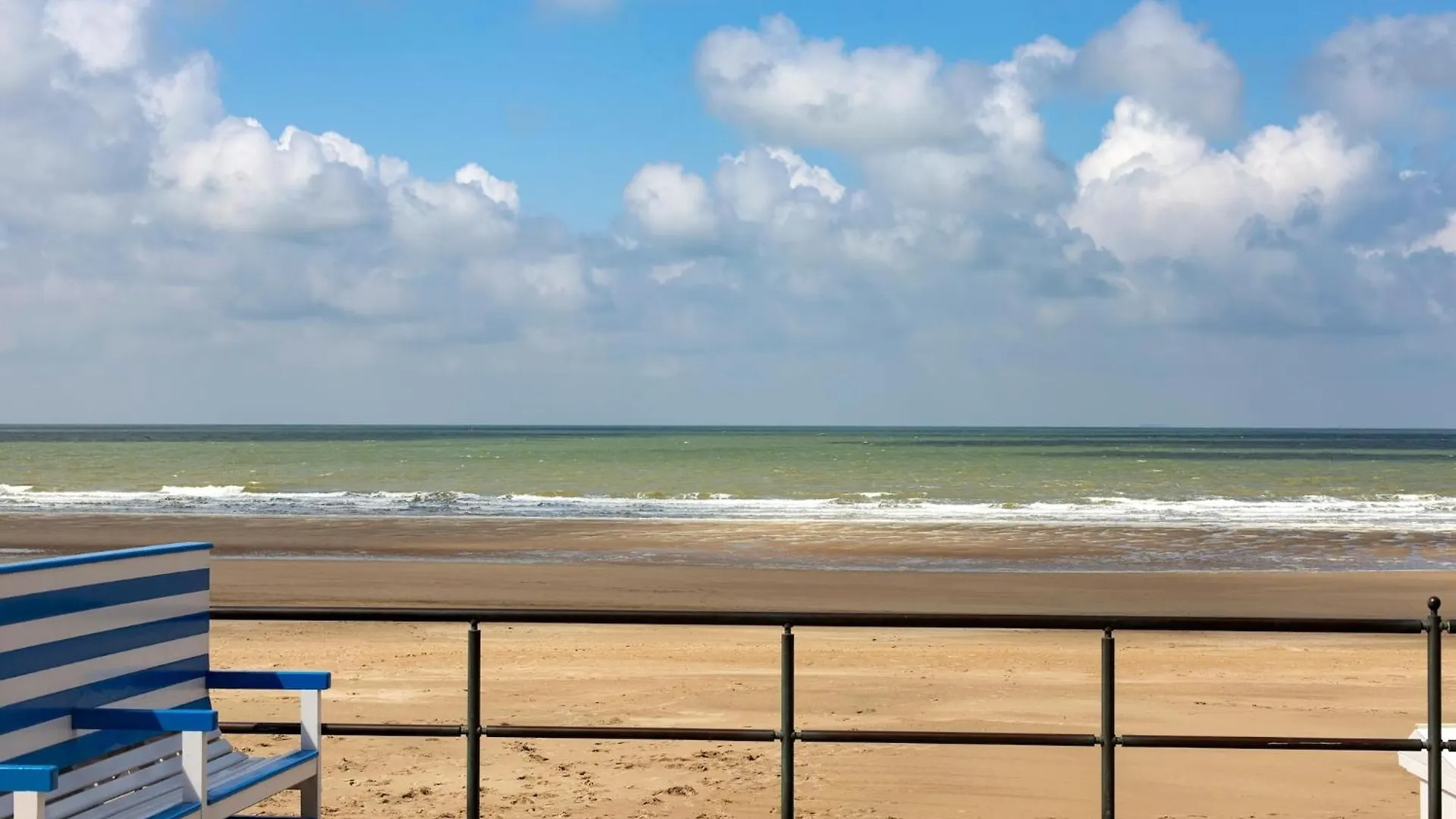 Newly Built Flat Near The City Centre Middelkerke